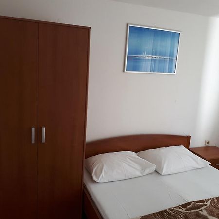 Guest House & Restaurant Adriatic Klek Esterno foto