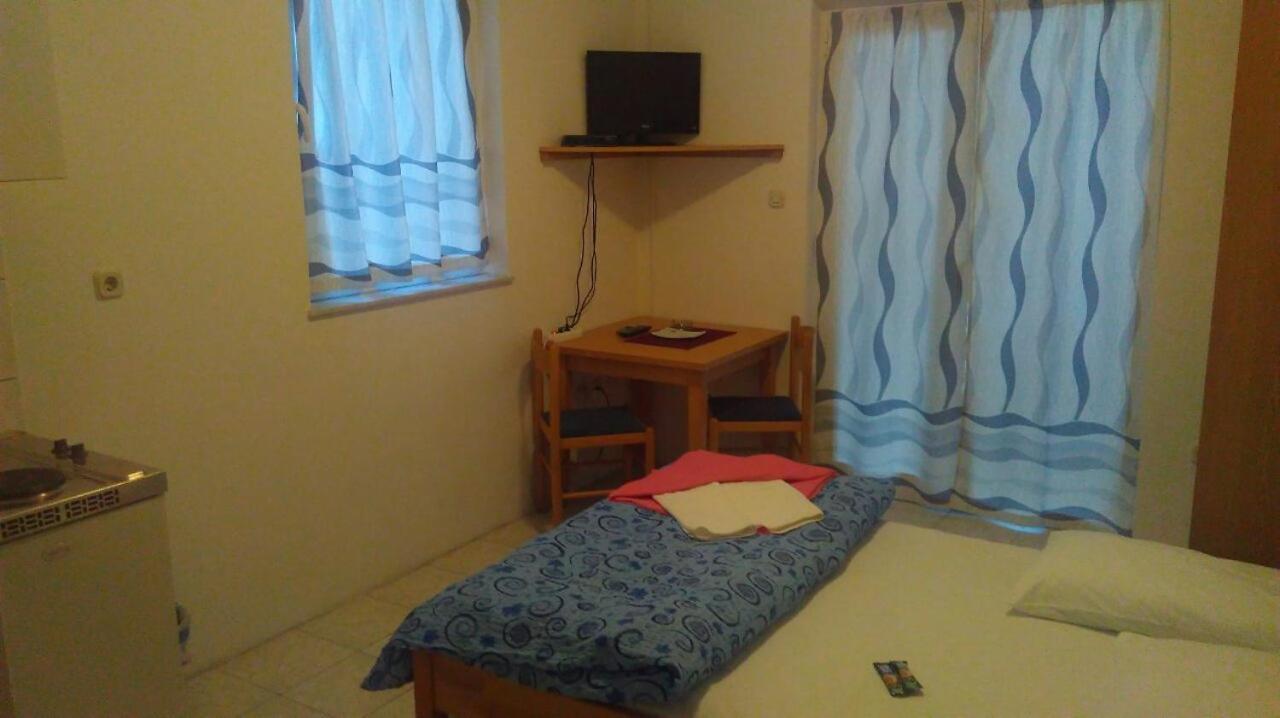 Guest House & Restaurant Adriatic Klek Esterno foto
