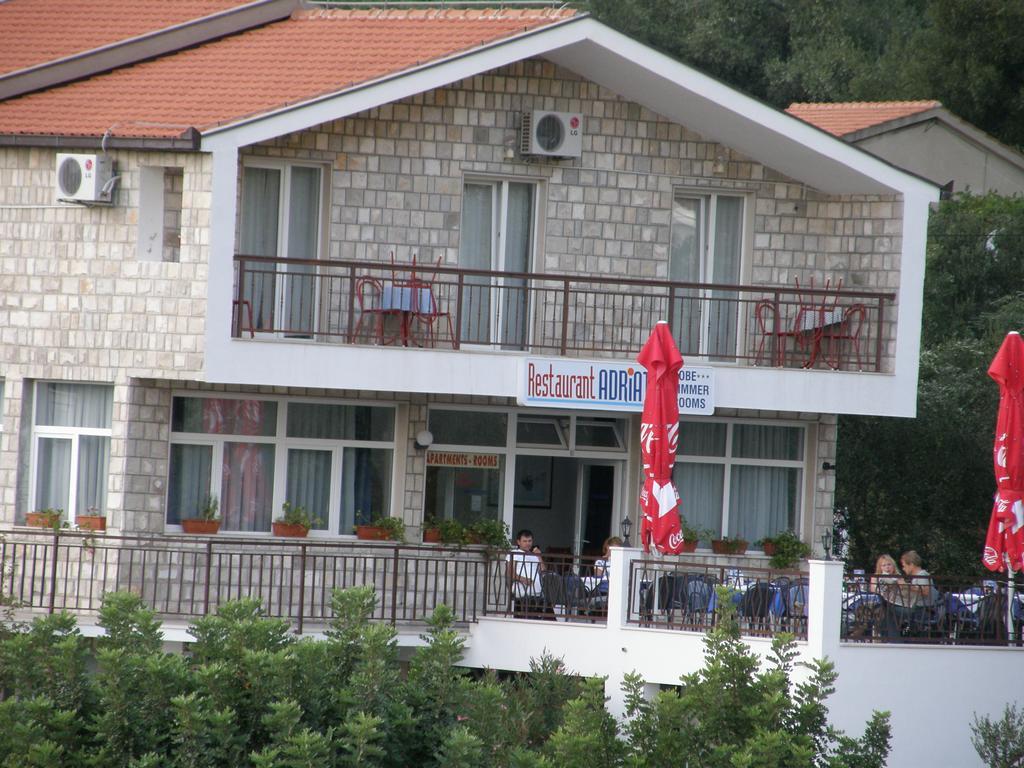Guest House & Restaurant Adriatic Klek Esterno foto