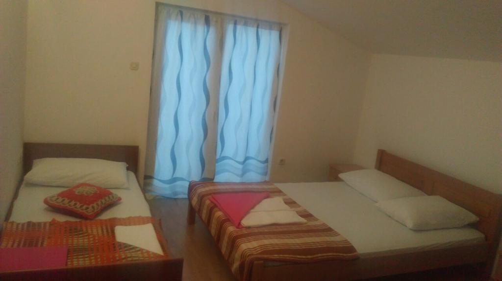 Guest House & Restaurant Adriatic Klek Esterno foto